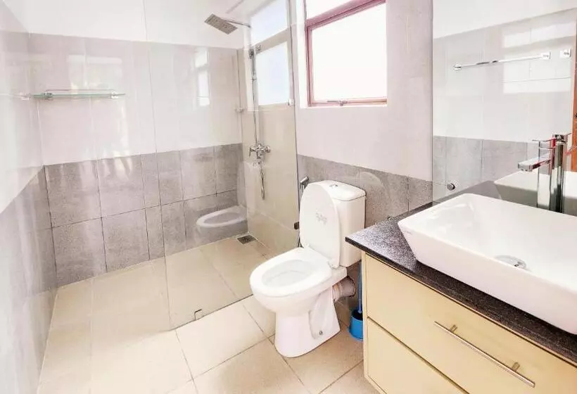 ペンション The Elegance