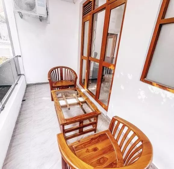 ペンション The Elegance