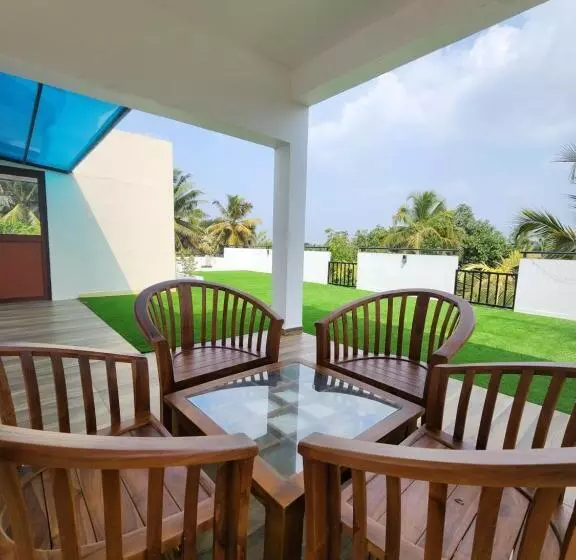 ペンション The Elegance