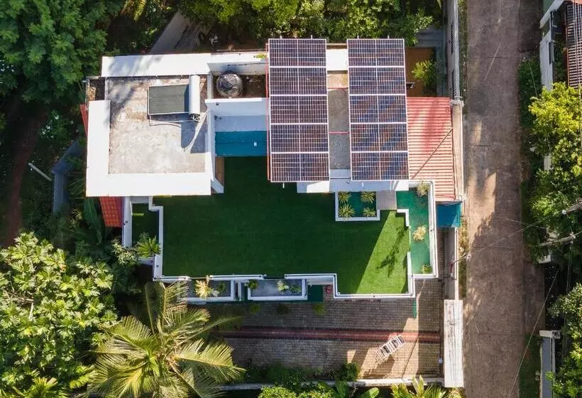 ペンション The Elegance