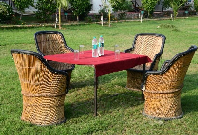 אתר נופש Jungle Enclave Ranthambore