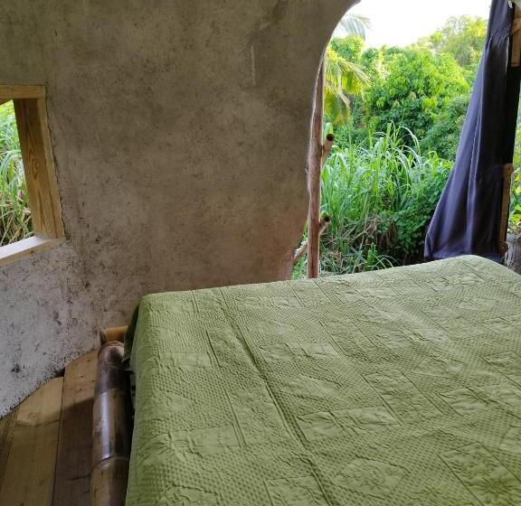 Tikazalou Eco Hostel