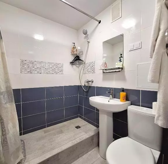 двокімнатна квартира навпроти театру гоголя у центрі полтави мережа Alexapartments документи для від