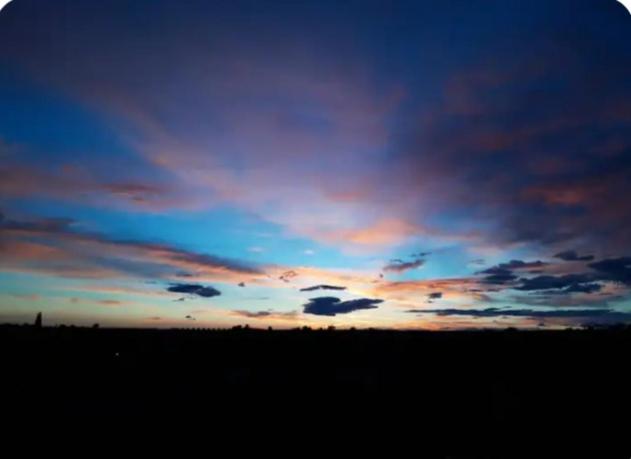 تختخواب و صبحانه Bel Canto