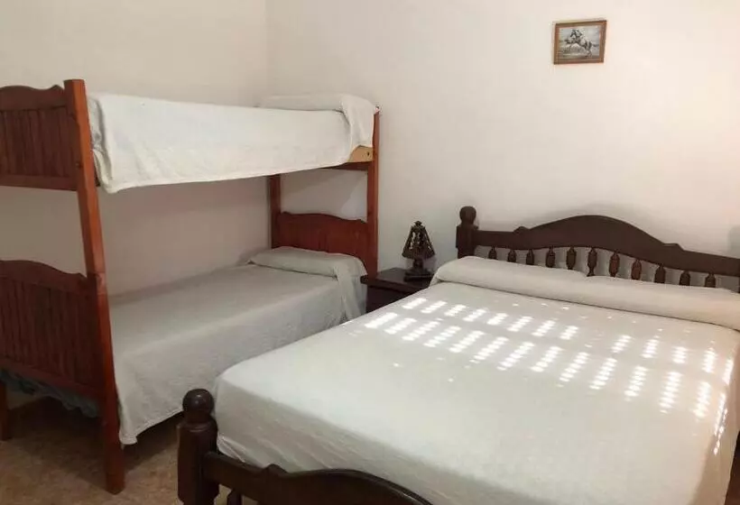 Aamiaismajoitus (B&B) Hospedaje Rojas