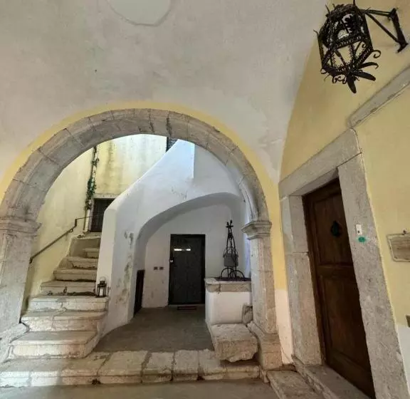 ベッドアンドブレックファースト Palazzo Antico, Montemiletto