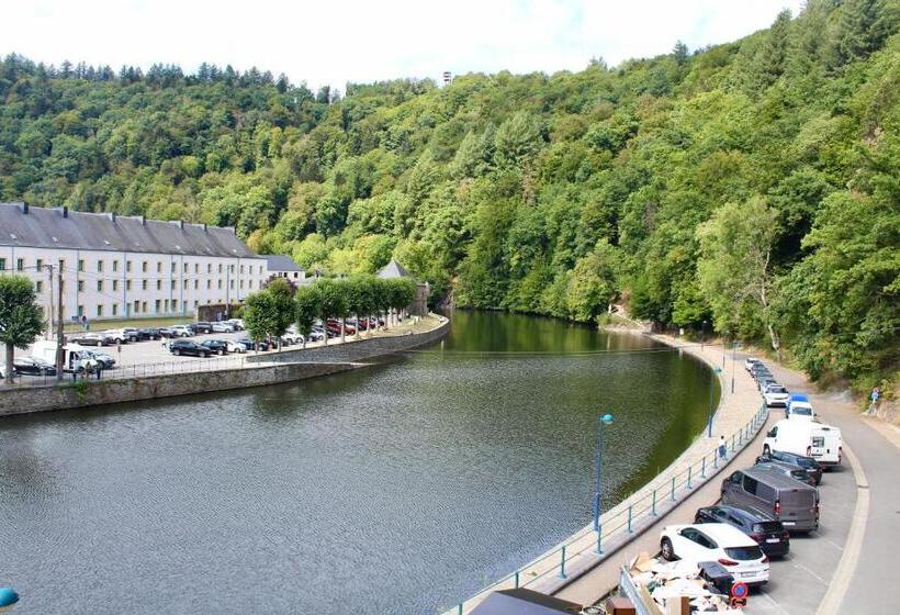 هتل Maison De Vacances Bouillon 36 Personnes