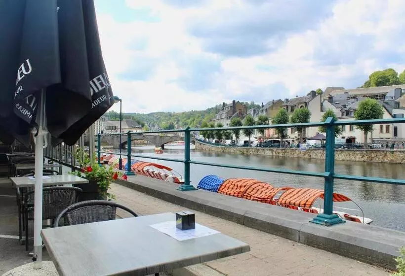 Hotelli Maison De Vacances Bouillon 36 Personnes