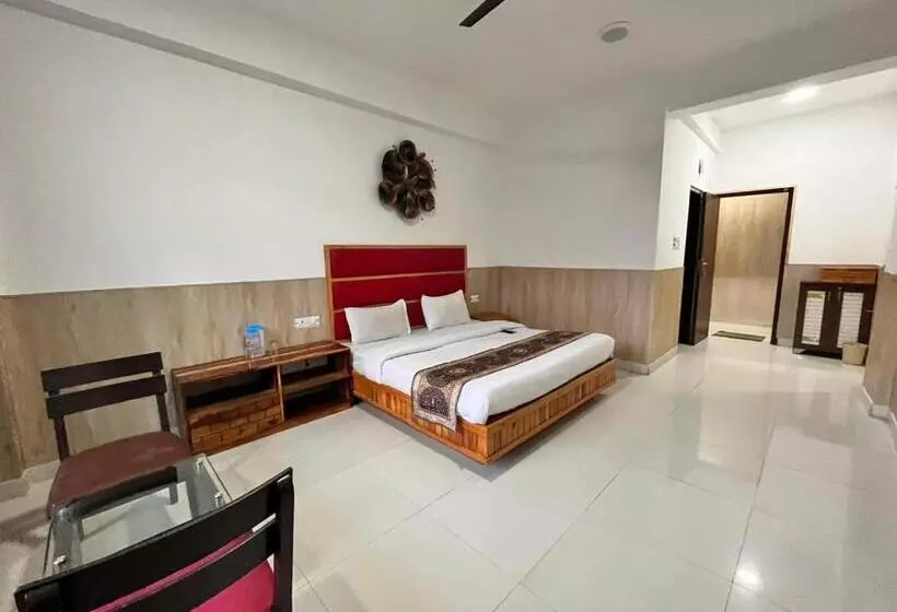هتل Makbool Resort