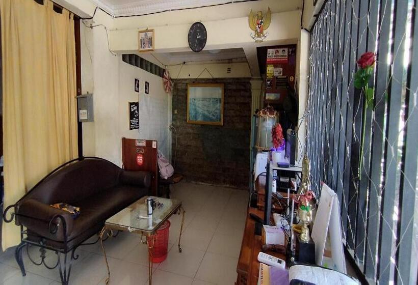 Otel Oyo 94157 38 Residence