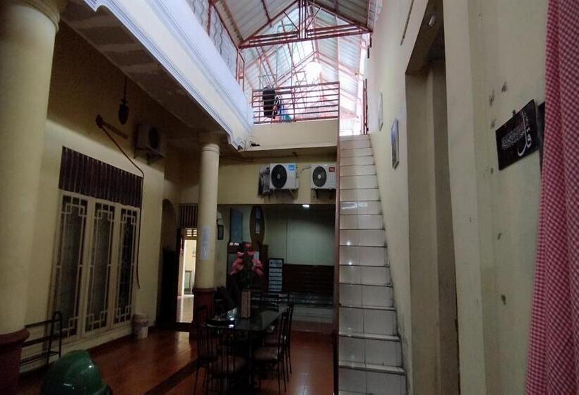 Otel Oyo 94157 38 Residence