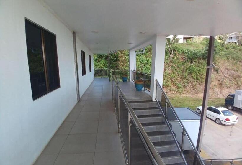 בית מלון כפרי White Diamond Apartments