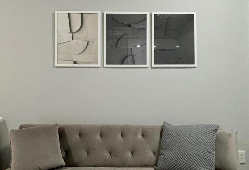 Neighbor S Hotel 西十日市