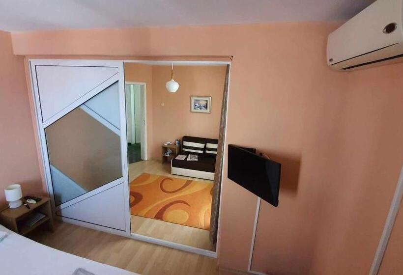 بنسيون стаи за гости ники тити