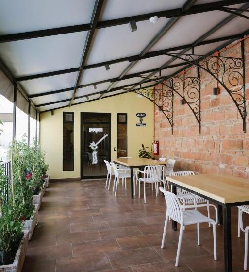 بنسيون Bodegante Hostal 3