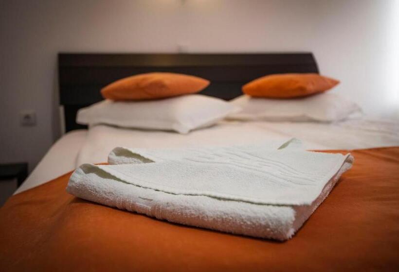 پانسیون Roua Muntelui