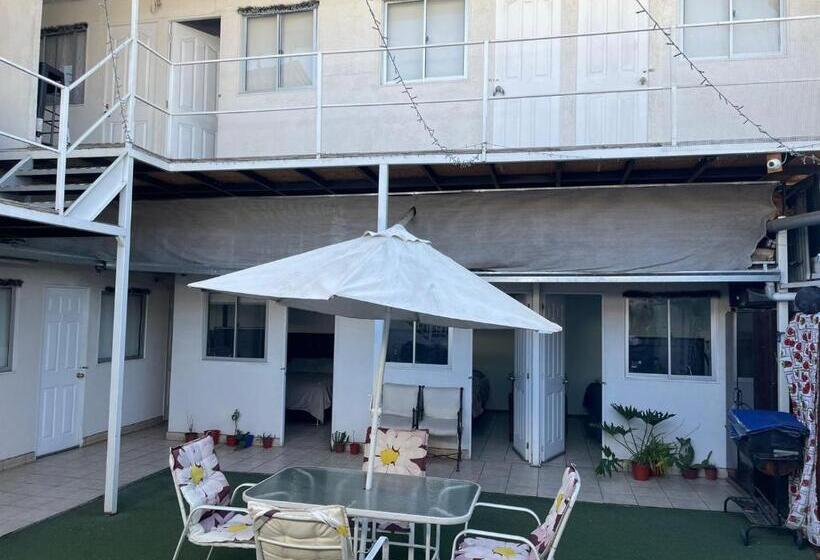 ユースホステル Alojamiento Puente Alto