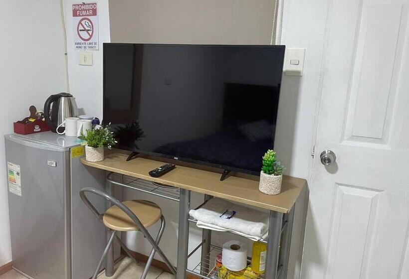 ユースホステル Alojamiento Puente Alto