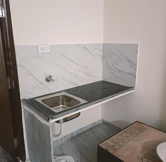 هاستل Shelter Inn By Swastik