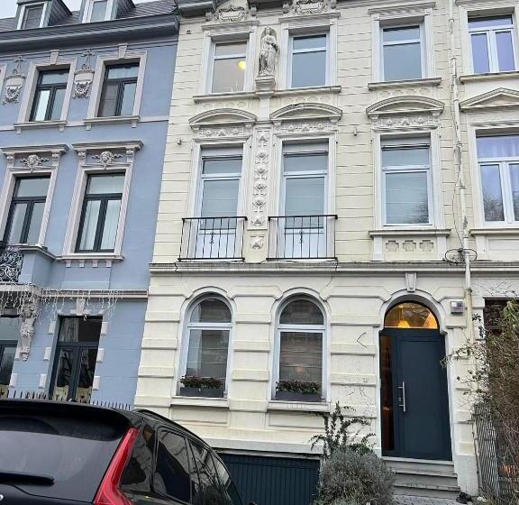 تختخواب و صبحانه Maison Grandjean