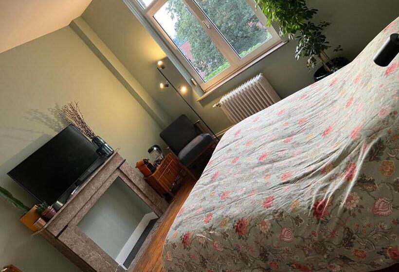 تختخواب و صبحانه Maison Grandjean