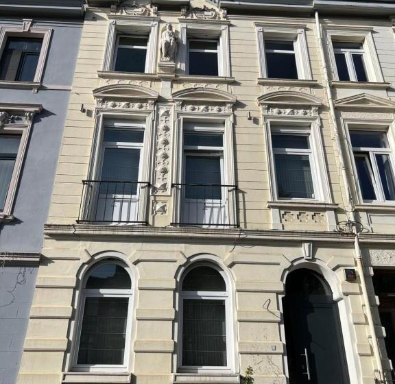 تختخواب و صبحانه Maison Grandjean