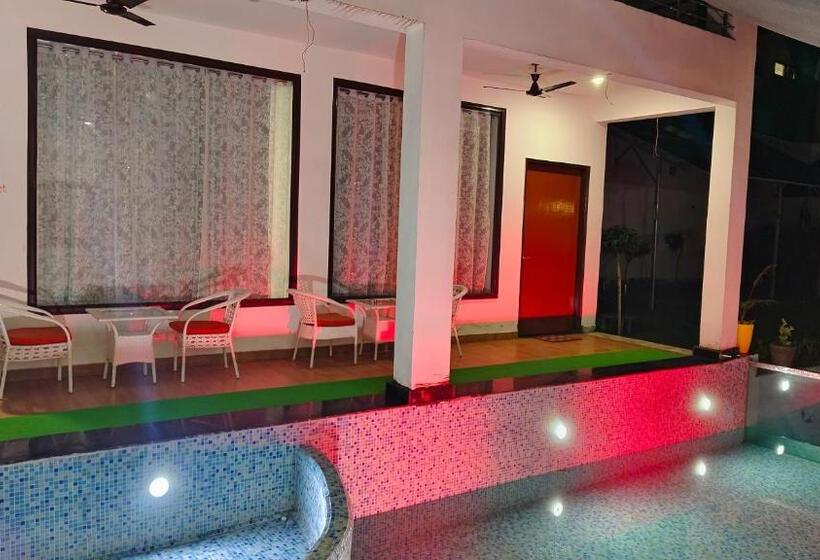 هتل Aqua Heaven Resort