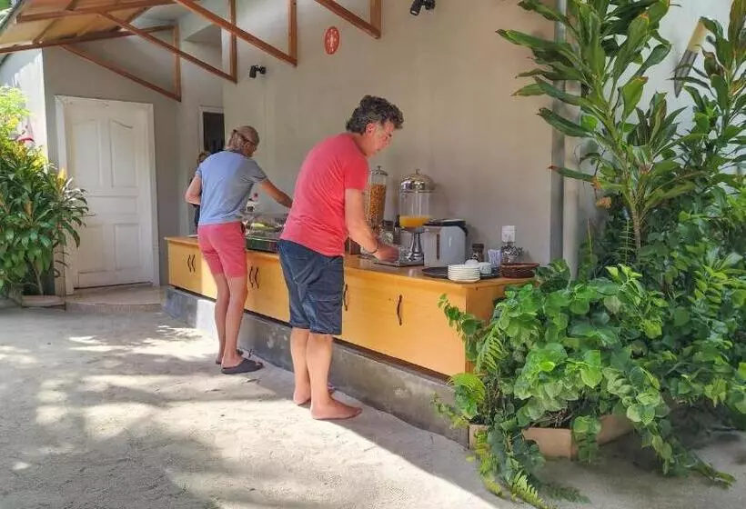 هتل Ganduvaru Villa