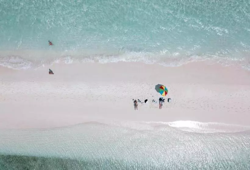 هتل Ganduvaru Villa