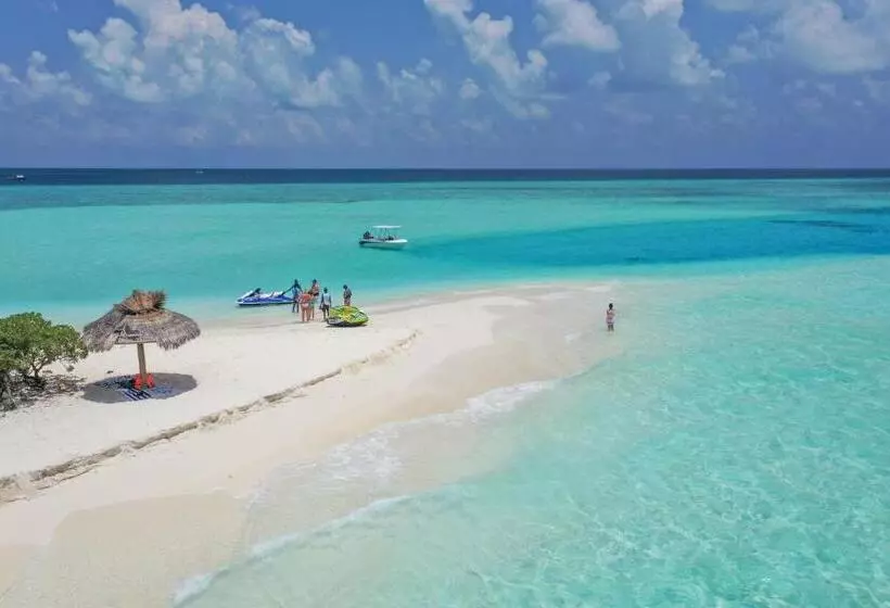 هتل Ganduvaru Villa