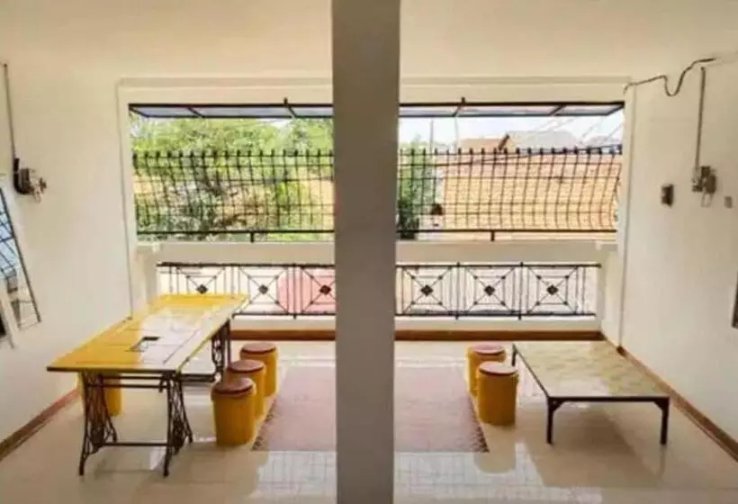 ホテル Oyo 94169 Flamboyan Harapan Indah