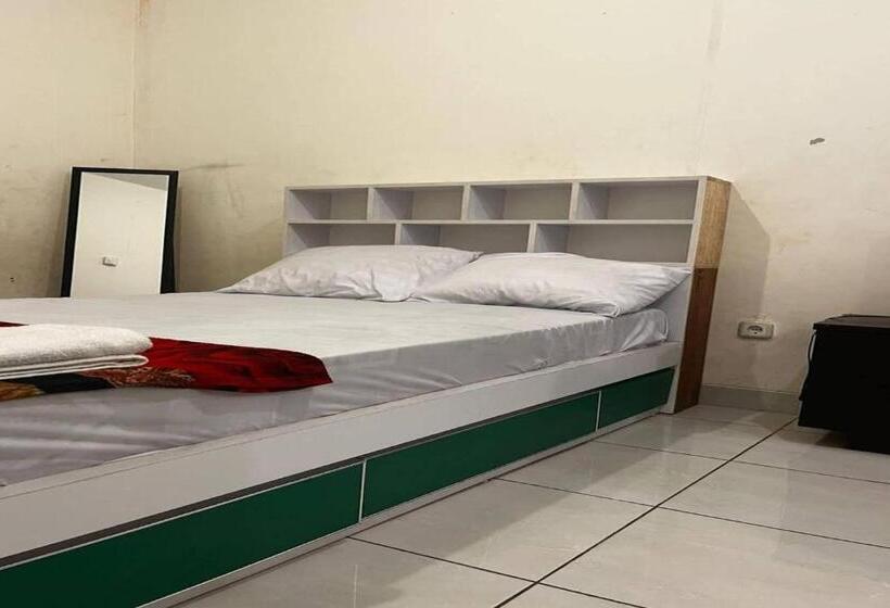 Hotell Oyo 94169 Flamboyan Harapan Indah