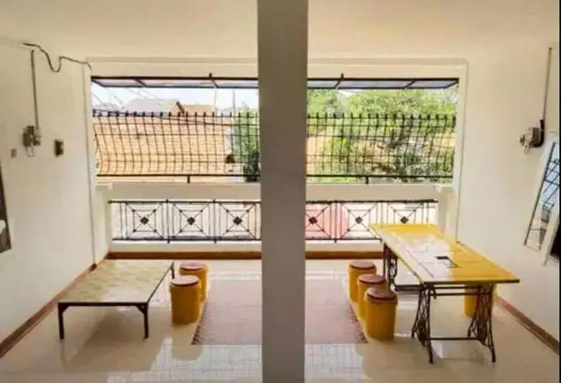 ホテル Oyo 94169 Flamboyan Harapan Indah