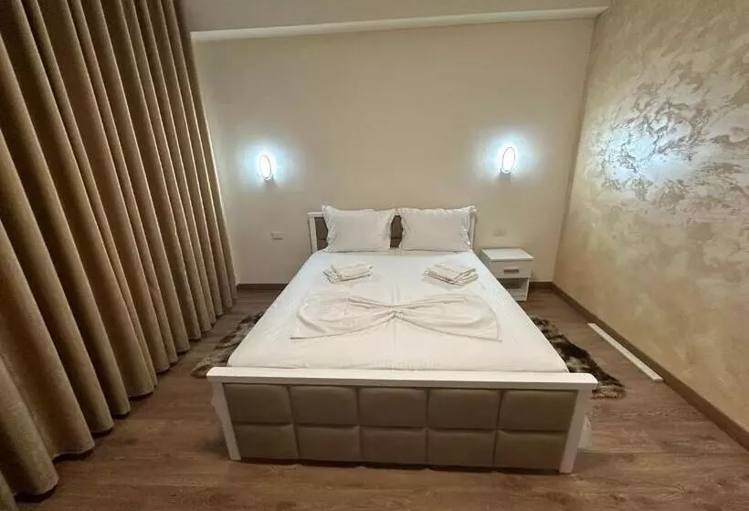 ペンション Guni Inn