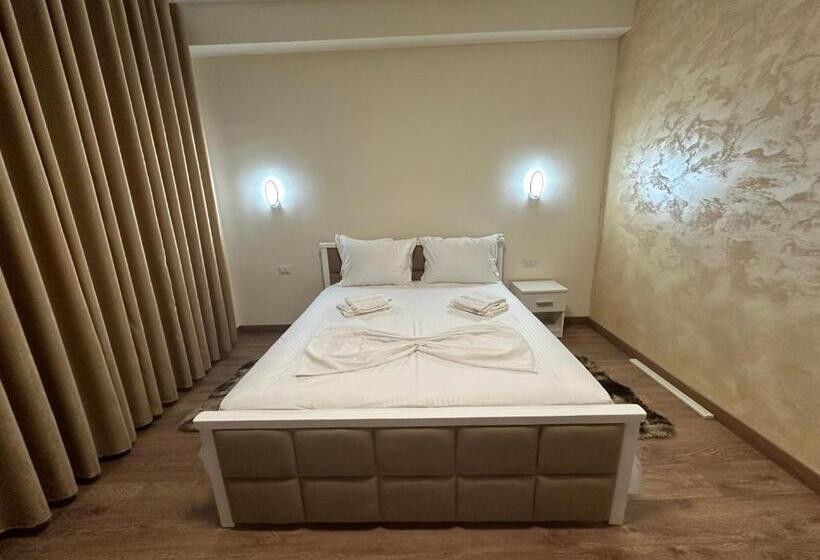 پانسیون Guni Inn