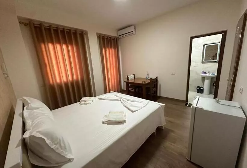 ペンション Guni Inn