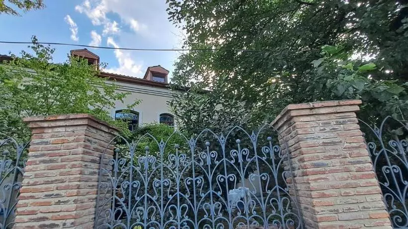 پانسیون King S Neighbours