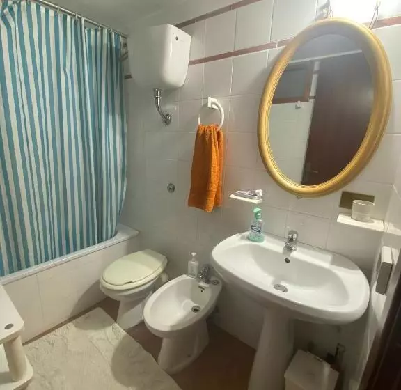 Aamiaismajoitus (B&B) A P E House