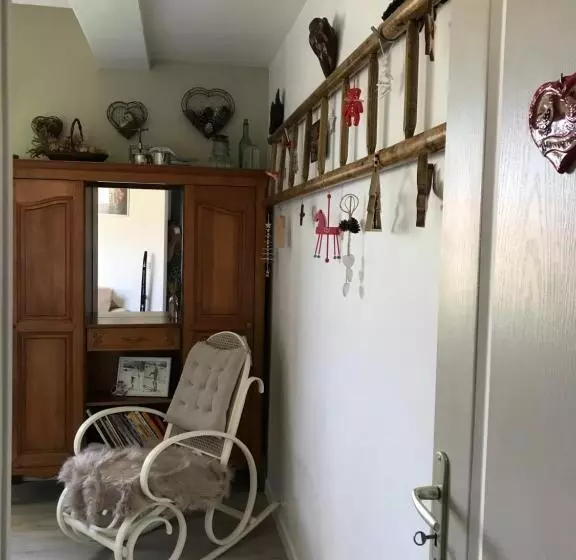 ベッドアンドブレックファースト Aux Bois De Cerf