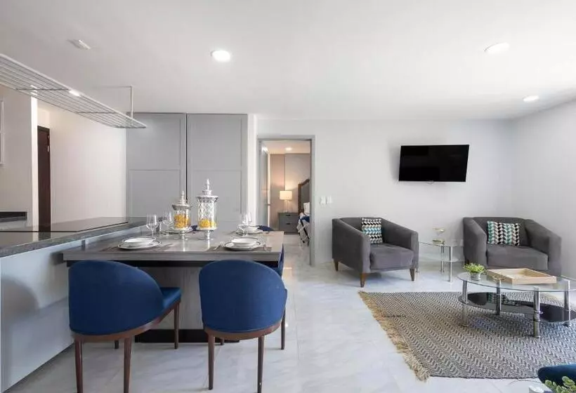 Cabo Cove 408