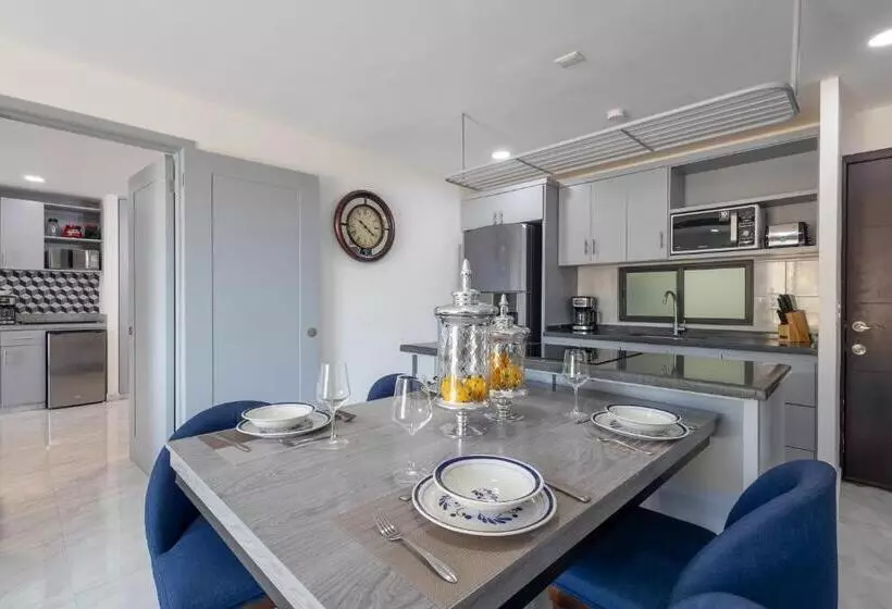 Cabo Cove 408