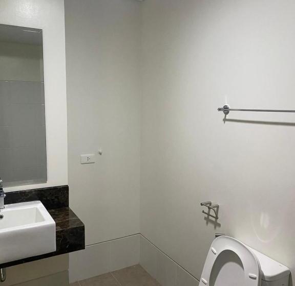 ホテル Modern Studio Unit With City And Golf Course View