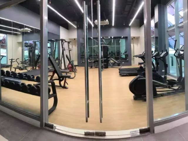 هتل Modern Studio Unit With City And Golf Course View