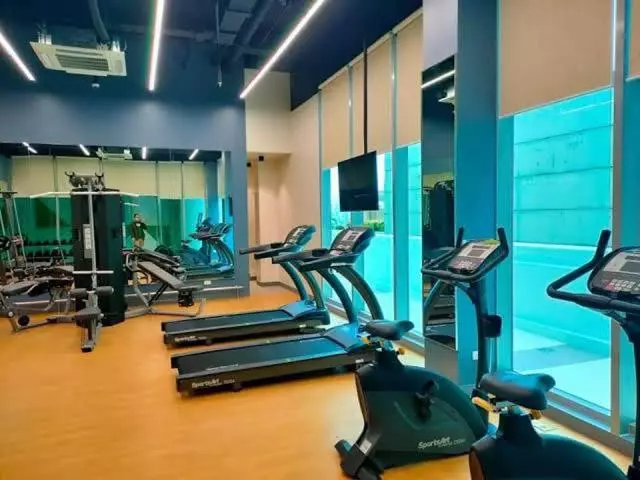 هتل Modern Studio Unit With City And Golf Course View