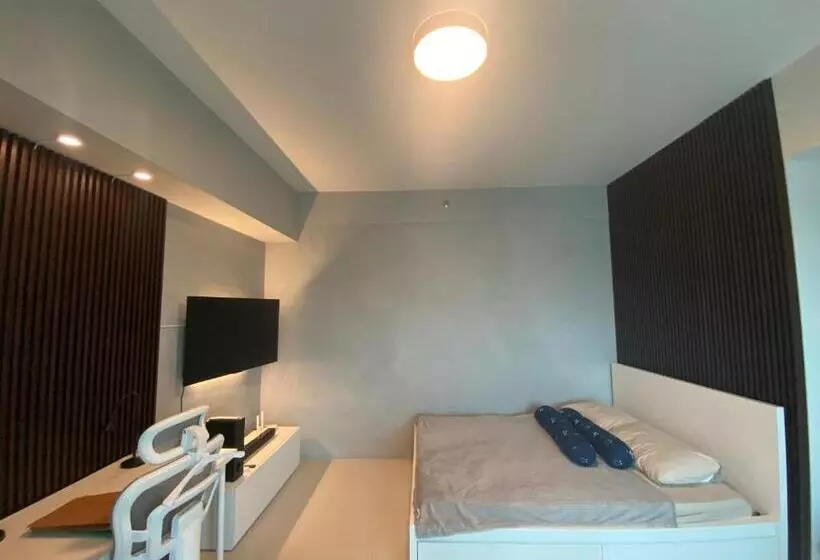 هتل Modern Studio Unit With City And Golf Course View