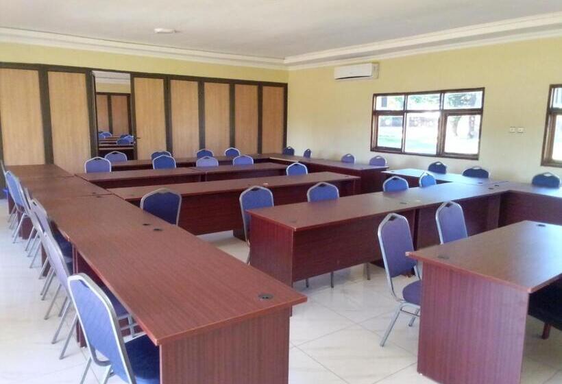 هتل Mpatsa Executive Lodges