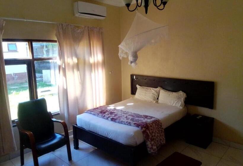 هتل Mpatsa Executive Lodges