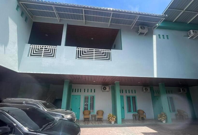 Otel Reddoorz Near Kantor Bupati Tapanuli Tengah Aek Tolang