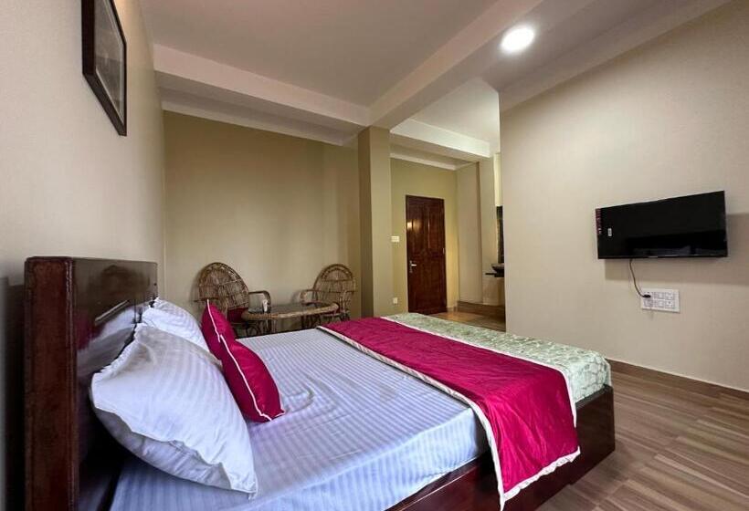 酒店 Triveni Organic Farmstay & Cafe