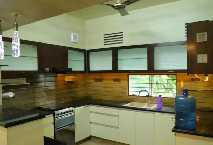 Majatalo Annamaiah Premium Guest House